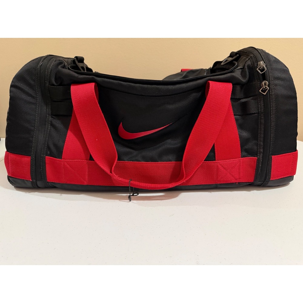 Nike Duffel Bag Black Red Gym Travel Bag Insulated Pocket RN56323